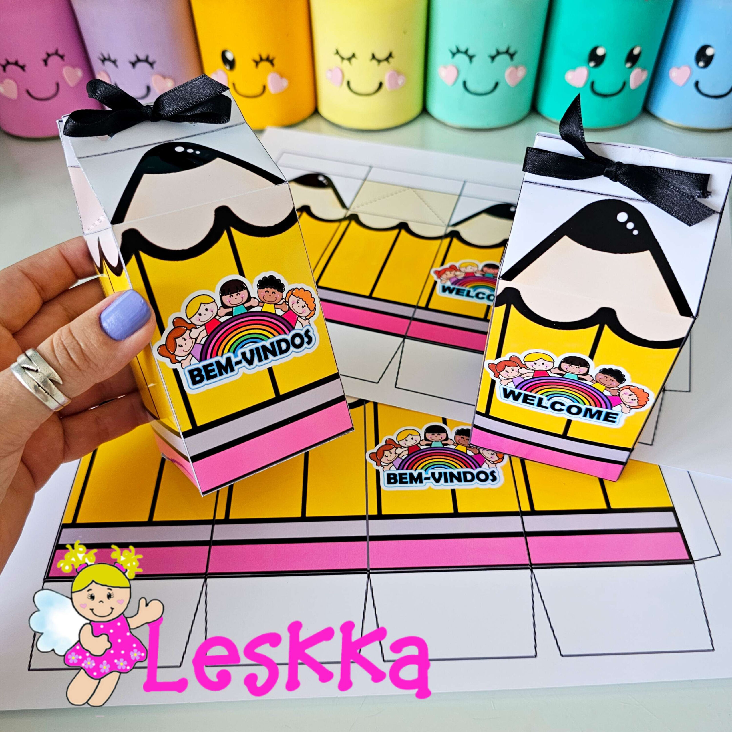 Caixinha voltas às aulas -  bilíngue